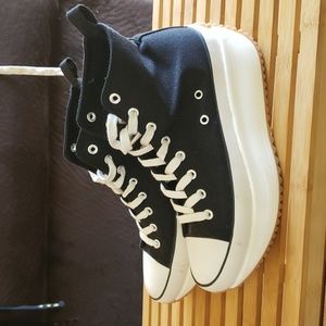 Madden Girl Platform black canvas sneakers 7.5
